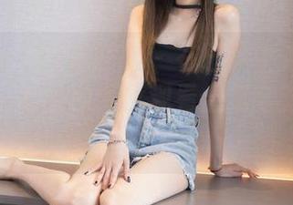 BoBoSocks袜啵啵 - 在巴黎世家运动鞋里逛街，稚予的深度观看合集与时尚跳跃！