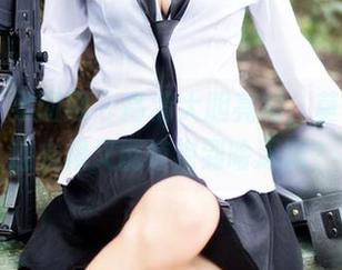 GIRLT果团网 - 高清大胆亮相，莫雅淇的连衣裙又能惊艳到啥深渊？