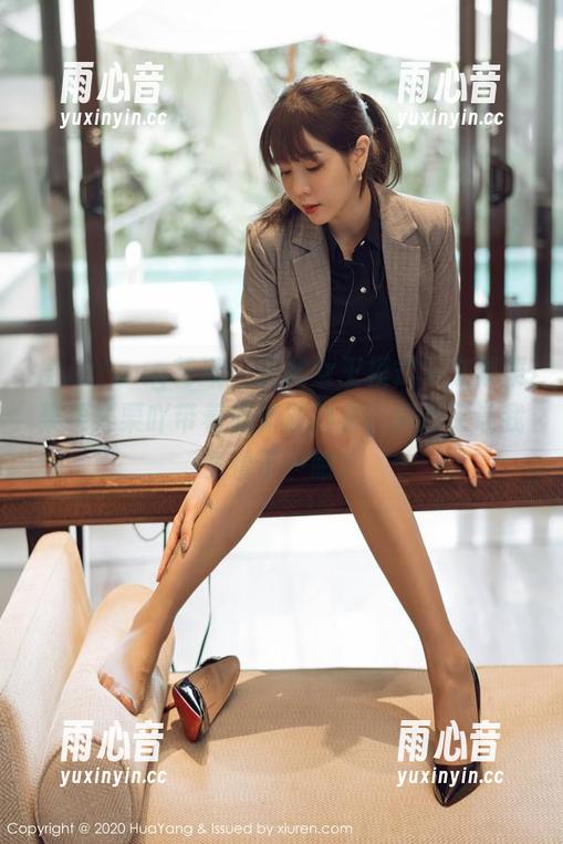 HuaYang花漾-艾栗栗栗栗栗栗吖 HuaYang花漾 - 开启女王模式,艾栗栗栗栗栗栗吖带着最新原图来,居然又让我多看了一眼?