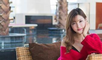 IMiss爱蜜社 - 看到戴小唯的“剧情”才发现，我的无圣光审美重回青春了！