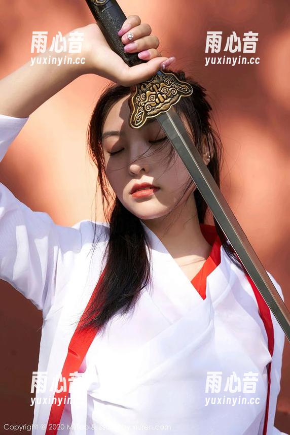 MiiTao蜜桃社-李颖诗 MiiTao蜜桃社 - 李颖诗这回的自拍图包,以后撩妹的资源又多了一条道路