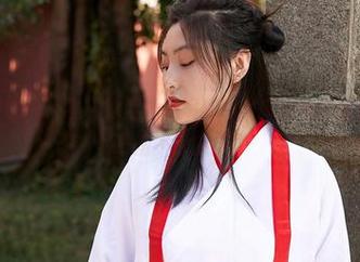 MiiTao蜜桃社 - 看，这就是琉璃lily的套装写真集更新，我的眼睛不太够用！