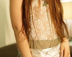 这种ROSI的嫩学妹制服，绝对是服装届的一个奇迹，图集值得一翻！