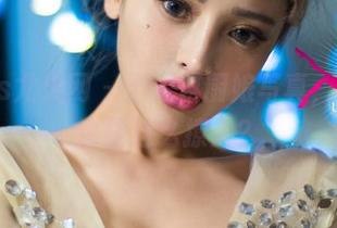UGirls尤果网 - 于思琪厨娘写真，穿围裙也能这么撩人？