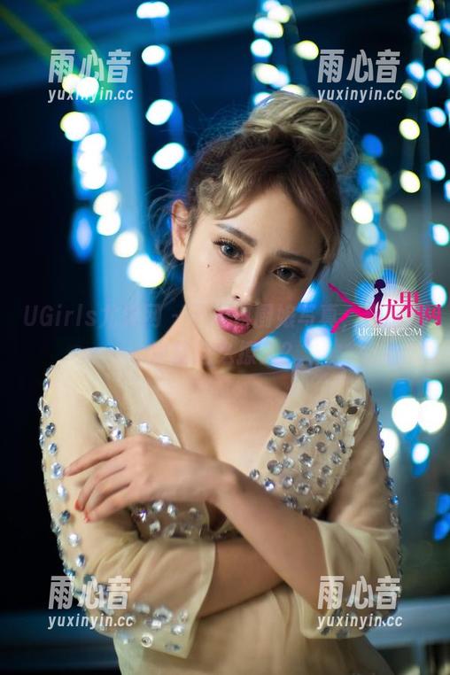 UGirls尤果网 - 于思琪厨娘写真，穿围裙也能这么撩人？