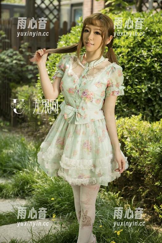 UGirls尤果网-蒋贝贝 UGirls尤果网 - 怎么说呢,蒋贝贝的短裙套图,从某种程度上是无言的诱惑。