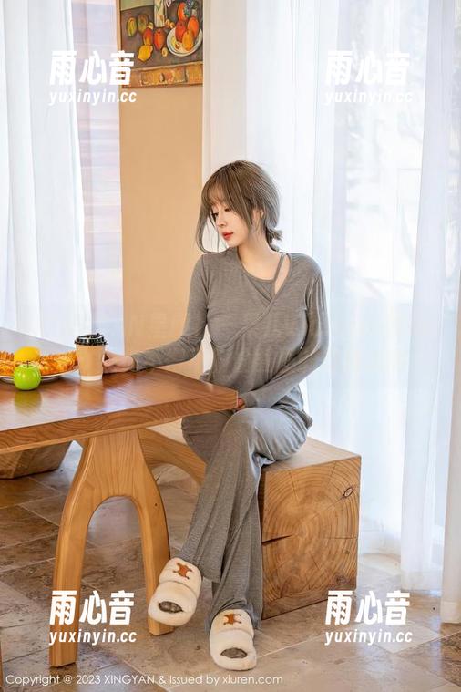 XINGYAN星颜社-果儿Victoria XINGYAN星颜社 - 果儿Victoria的毛衣:让你不得不偷偷截图的写真精选