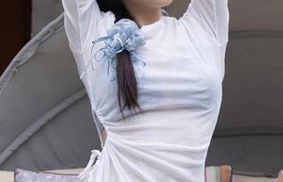 Xiuren秀人网 - 与奶芙乔乔一起沉浸在“普通”日常的图包分享里？