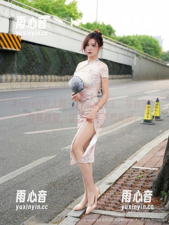 Xiuren秀人网-心妍小公主 Xiuren秀人网 - 心妍小公主,写真里的性感西装,让人看了不想离开。