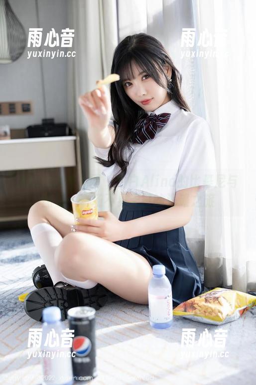 Xiuren秀人网-白白Alina Xiuren秀人网 - 白白Alina的比基尼与图包:一场不见天日的海滩之旅