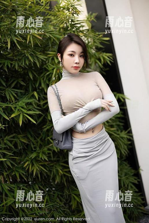 Xiuren秀人网 - 舒林培的私房照：原图？不，你说的是那淘气的JK吗？