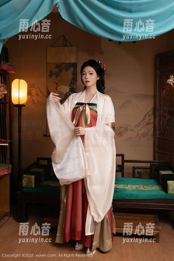 Xiuren秀人网 - 令人瞠目结舌的茜茜Kimi合集，学姐的真面目其实极具挑战性