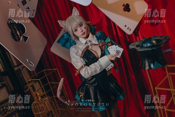 Yiko湿润兔的制服写真，图册里的每张都像在说‘我们其实可以更有趣’！