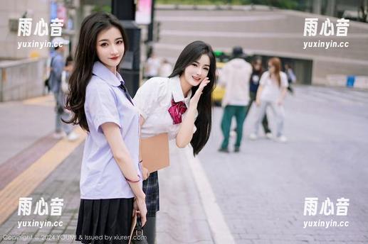 YouMi尤蜜荟-筱慧cindy YouMi尤蜜荟 - 躺着浏览筱慧cindy的写真,突然发现壁纸也想来搅和这个剧情,哈哈,太有趣了。