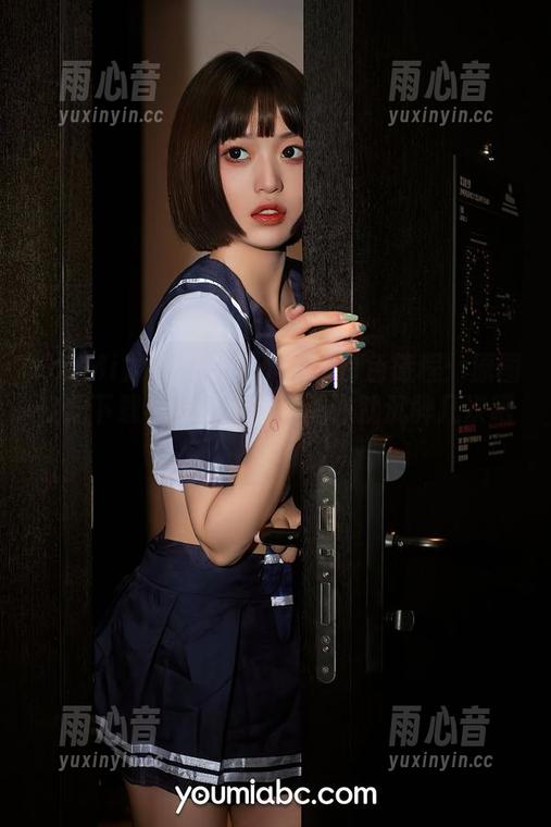 YouMi尤蜜荟-艾小青 YouMi尤蜜荟 - 艾小青的白色旅程:原图在此下载,能说点啥,或许就沉醉几次吧!