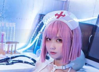 开个封面会，izumi泉桃子“学妹”图包包了点什么老梗？