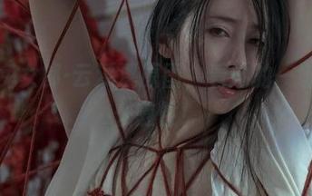 醉后兔女郎-云溪溪原图，看她的一切都那么随性！