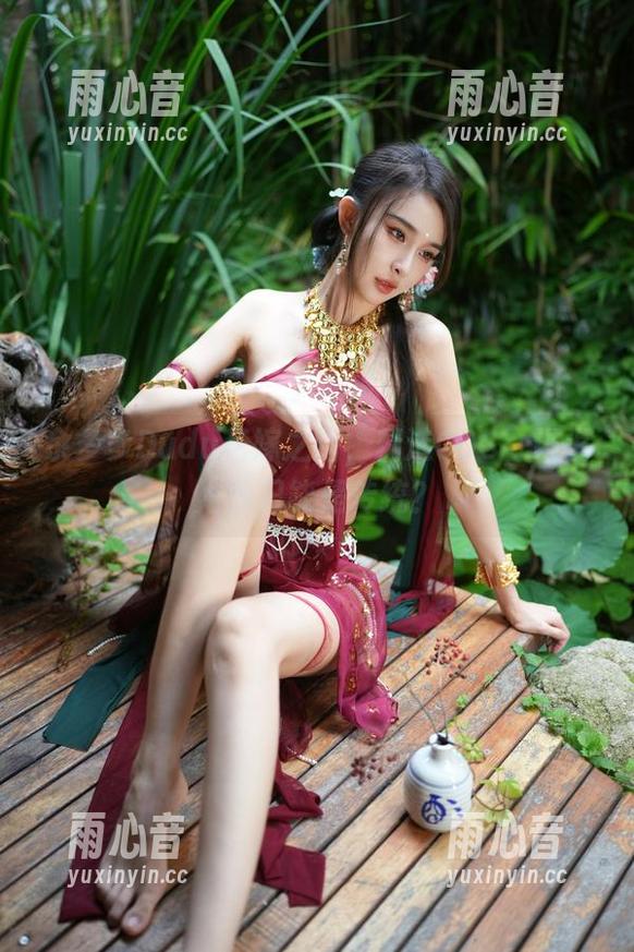 余多多Dudu花嫁之路，精选COS，谁说婚纱只能是传统？