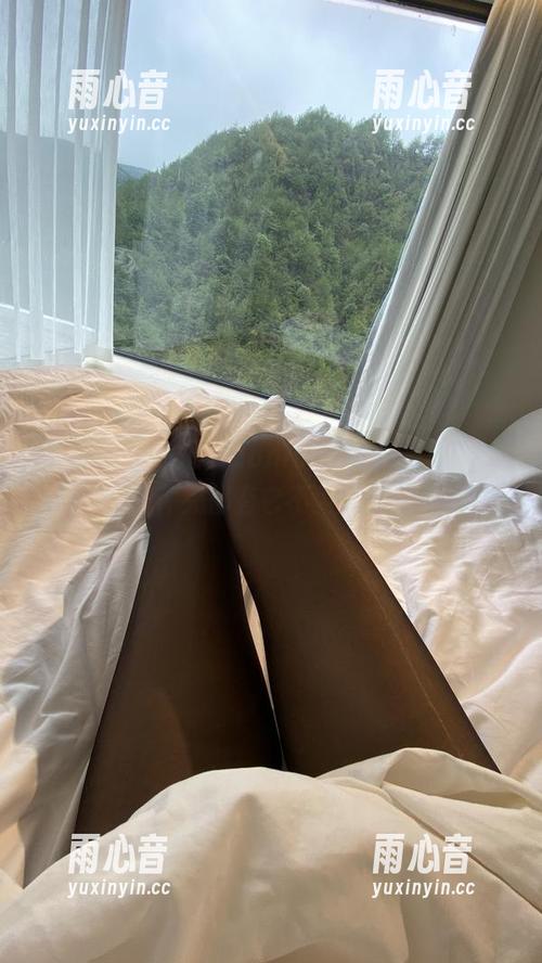 俏妞qiaoniu66 微密圈 - 俏妞qiaoniu66的秘书写真:每个文件夹都有它不为人知的姿态