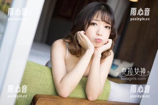 克拉女神 - 雅楠泳衣写真：“哇，泳衣竟然还有这种穿法吗？”