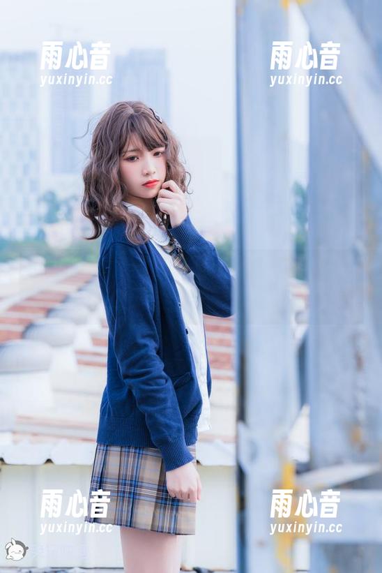 兔玩映画 兔玩映画:黑猫妹妹全套写真,花田里我也想当“喵”星人!
