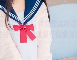 兔玩映画在这里：“绝对领域制服裙”—-网盘里的每一帧都像是在偷偷对我眨眼