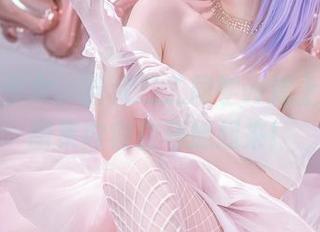 机车与少女，当六二二同学w遇上周末，图集内容立马燃起来！