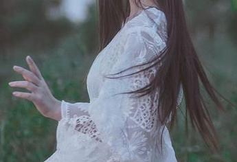 南桃Momoko最新的伊什塔尔女仆合集：最缺乏敬业精神的坐着拍照