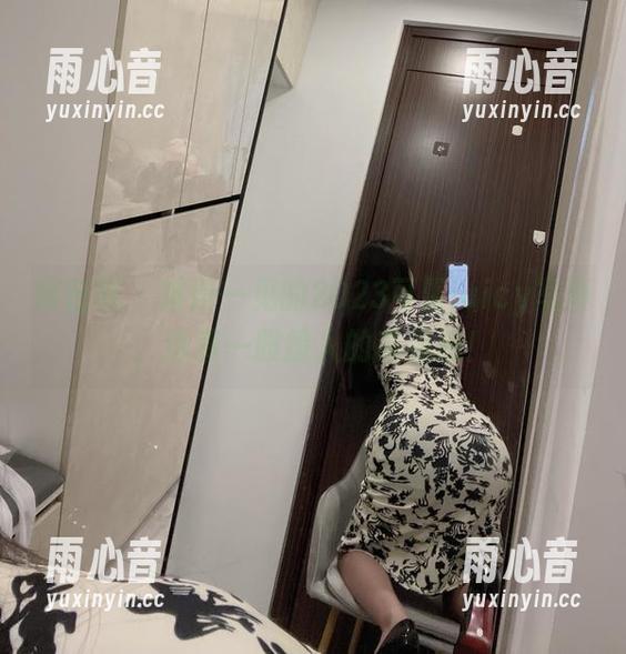 可馨juicy 微密圈 - 难得一见的2023可馨juicy写真,透着一股撩人的高级感!