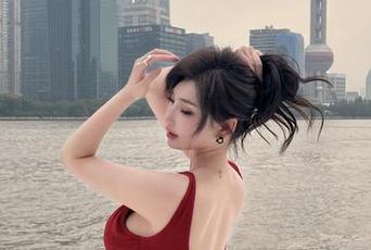 微密圈 - 作品里的周妍希，呈现了护士范畴外的另一种可能！