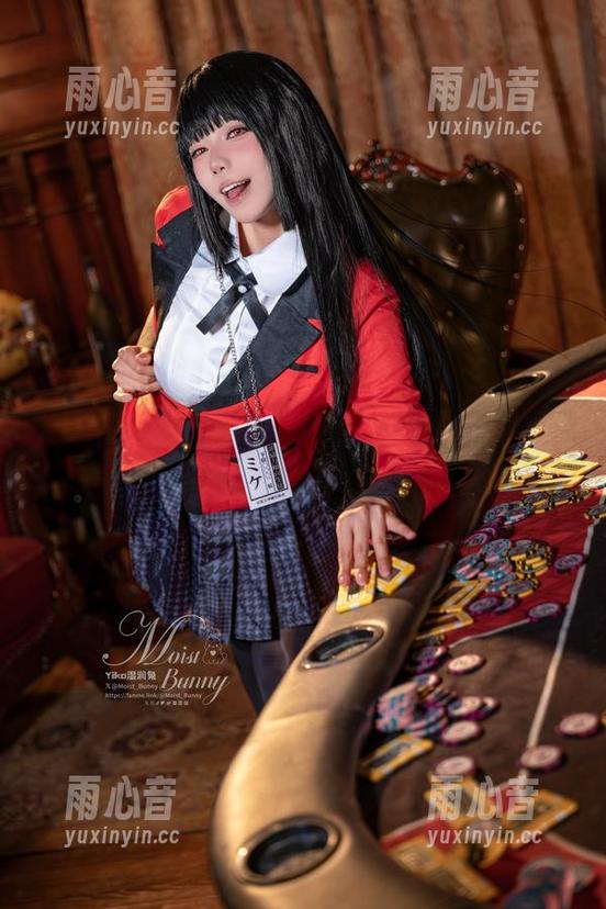 咬人小小兔 图片中那只“咬人小小兔”,尾巴摇摆不定