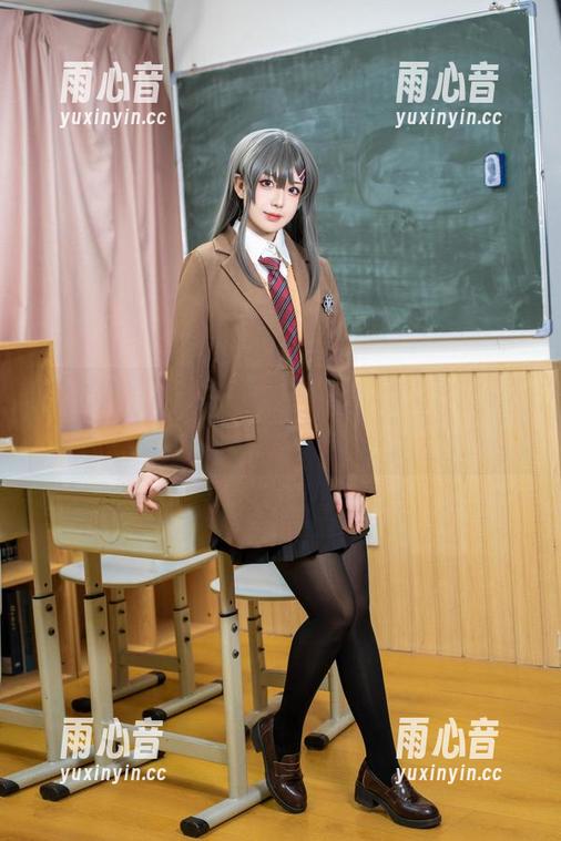 嗷呜虎虎 免费写真特集,月之修女的嗷呜虎虎——缥缈却很有种