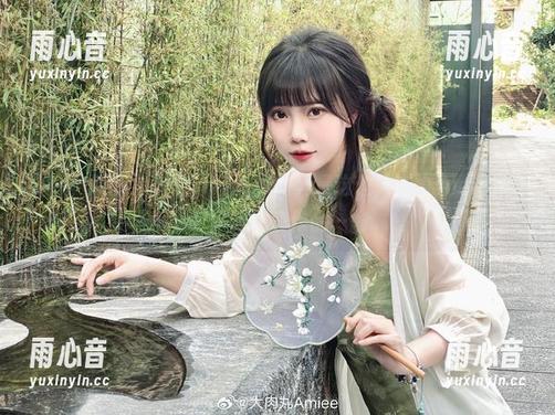 大肉丸Amiee Orz,原图总是差点意思,尤其是这位大肉丸Amiee的伊斯塔凛作品…