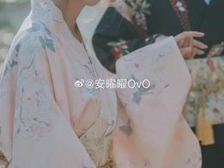 在线整理安曜曜的办公室，图片里藏着多少不经意的小尴尬？