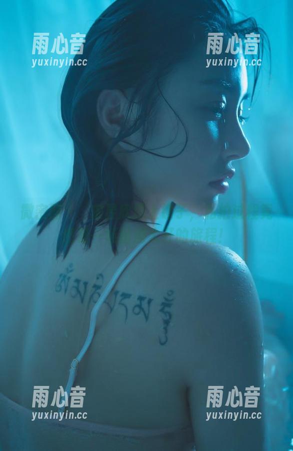 宋昱欣 微密圈 - 當宋昱欣遇上镜子,私拍过程竟然是一场脑洞大开的旅程!