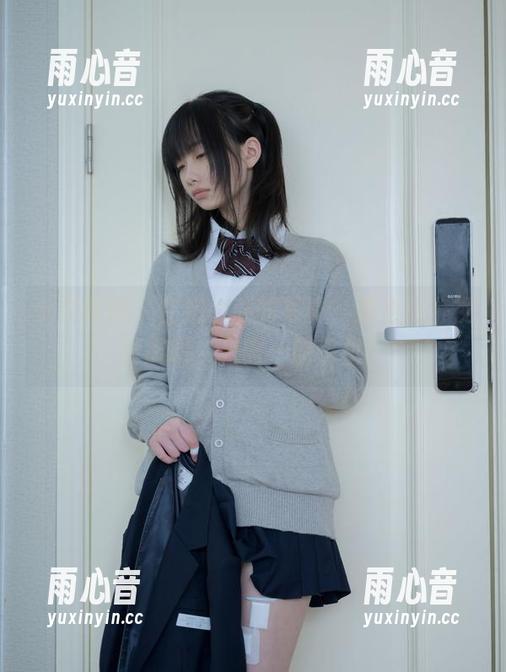 少女秩序 - 空姐小满的写真，乘坐这个视觉航班，只需一部手机！