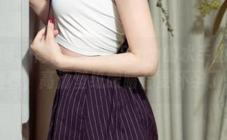 尤果网 - 高能警告！Sara的水手服任意翻看，高清壁纸眼睛都要怀孕了。