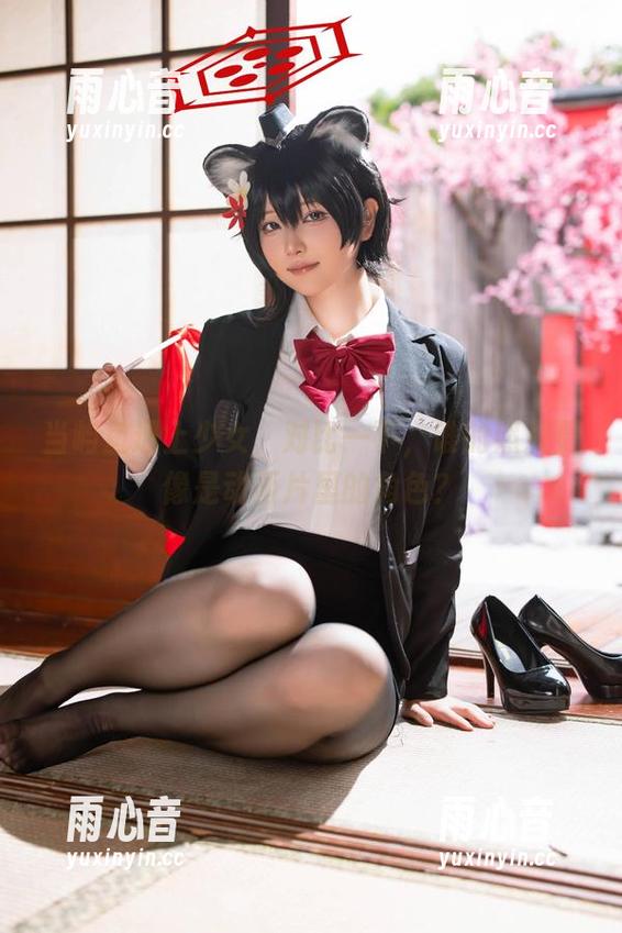 屿鱼 当屿鱼遇上少女,对比一下,谁的照片更像是动画片里的角色?