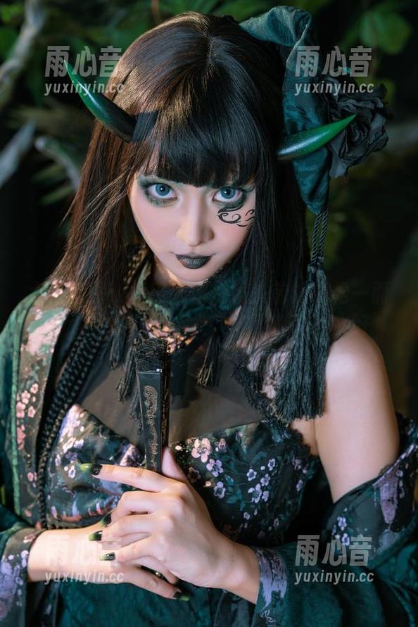女友套图：岛田云溪在镜头前的轻松一面，太直接，有点大，成了我的心头好