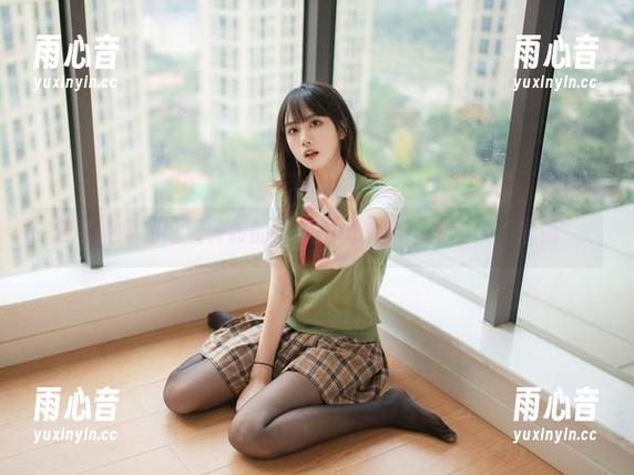 念雪ww 我可能要为念雪ww的这组圣诞套图重新定义“妩媚”