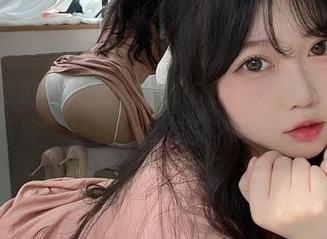 作品来啦！是依酱吖的OL2版“今天的职场装”分享，帅气又不失俏皮！