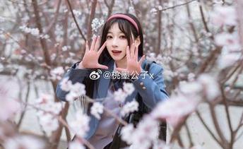 图集直击桃墨公子，天台福利就像夏天的西瓜！