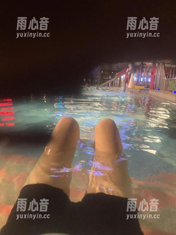 桃脱了 微密圈 - 白衬衫与桃脱了:私房图包的拍摄妙趣