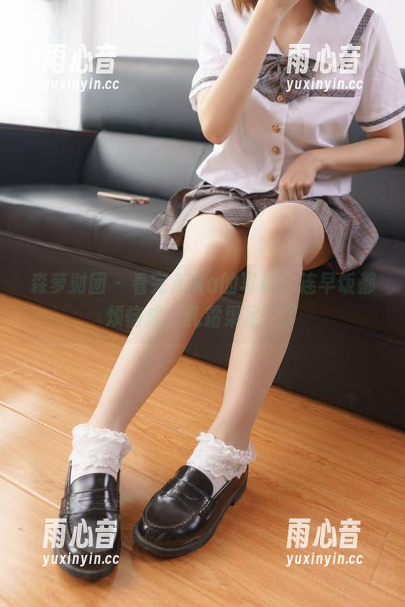 森萝财团-Aika 森萝财团 - 看完Aika的写真,连早饭都烦恼成‘乳霜果足’了