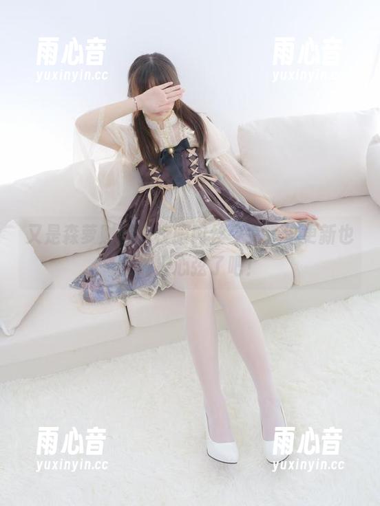森萝财团 又是森萝财团的校服肉丝少女,这更新也太挑人心弦了吧!