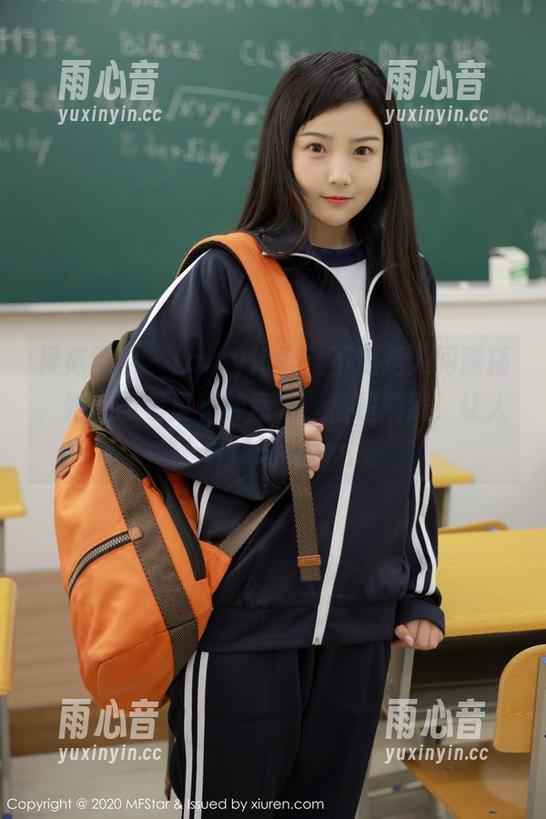 模范学院 - fairy如歌，不愧是人间腿精，她的图包里有种魔力，福利满满，让人一看就想wow。