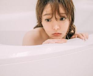 波萝社 - 夏美酱最新力作，那油亮的我都想给拍照的人点个赞！
