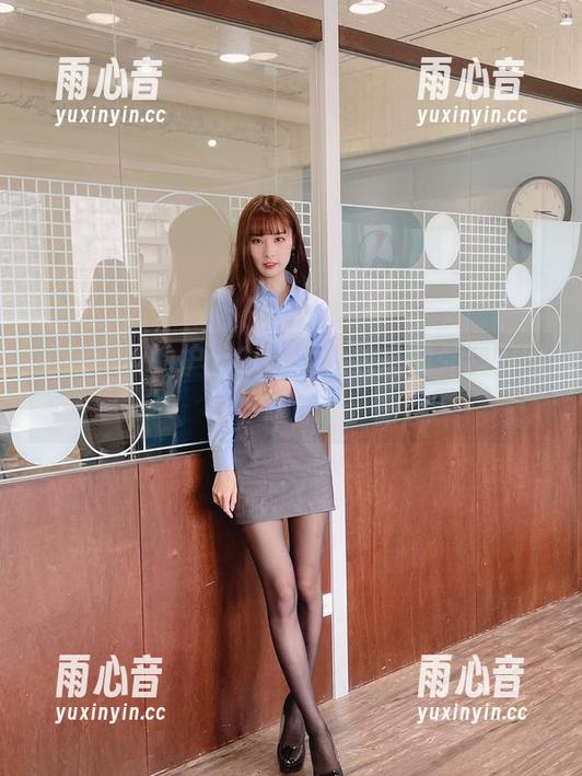 论泥泥汝的护士COS，化妆品和外科刀的意味