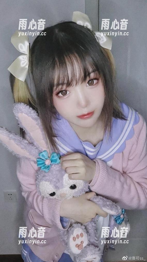 洛可ss 轻松一揭,洛可ss的职业装图包掀示什么才是工作中的小狂野。