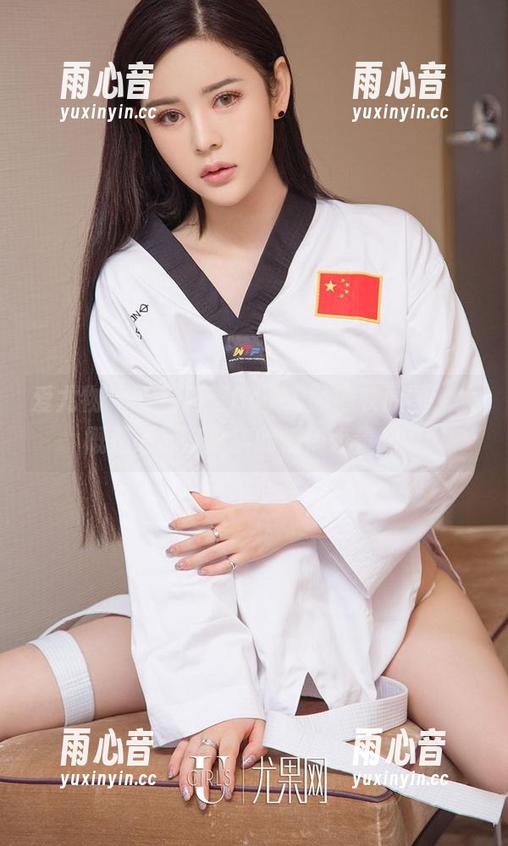 爱尤物-徐莉芝Booty 爱尤物 - 看徐莉芝Booty的内衣原图,大概是期待与现实的悄悄较量吧。